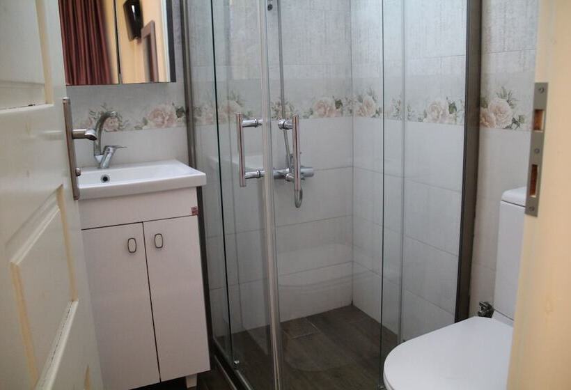 تختخواب و صبحانه Balim Sultany