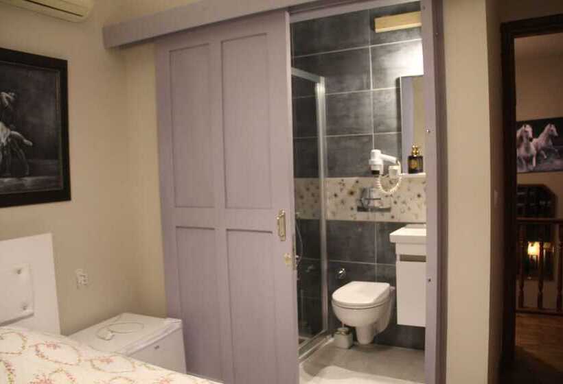 تختخواب و صبحانه Balim Sultany