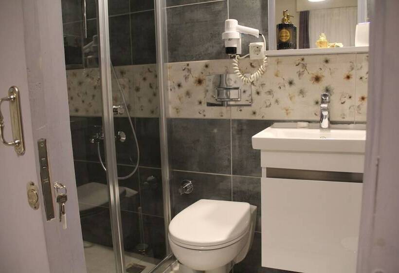 تختخواب و صبحانه Balim Sultany