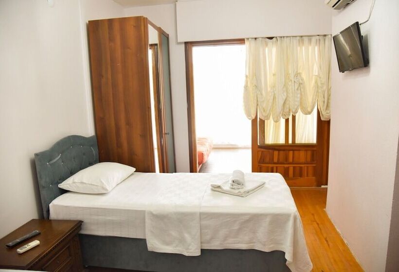 تختخواب و صبحانه Balim Sultany