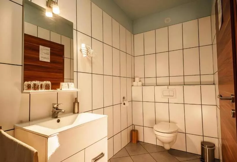 ベッドアンドブレックファースト Garden Vendégház Makó