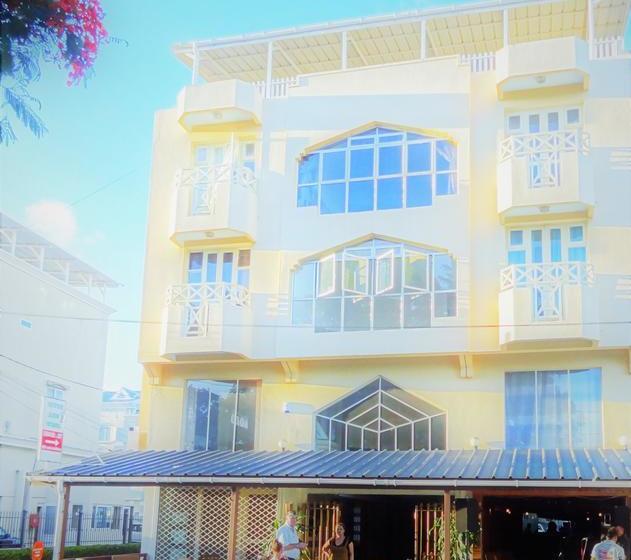 تختخواب و صبحانه Le Blues