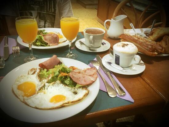 تختخواب و صبحانه Le Blues