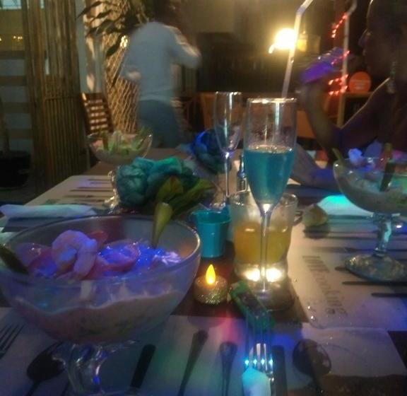 تختخواب و صبحانه Le Blues