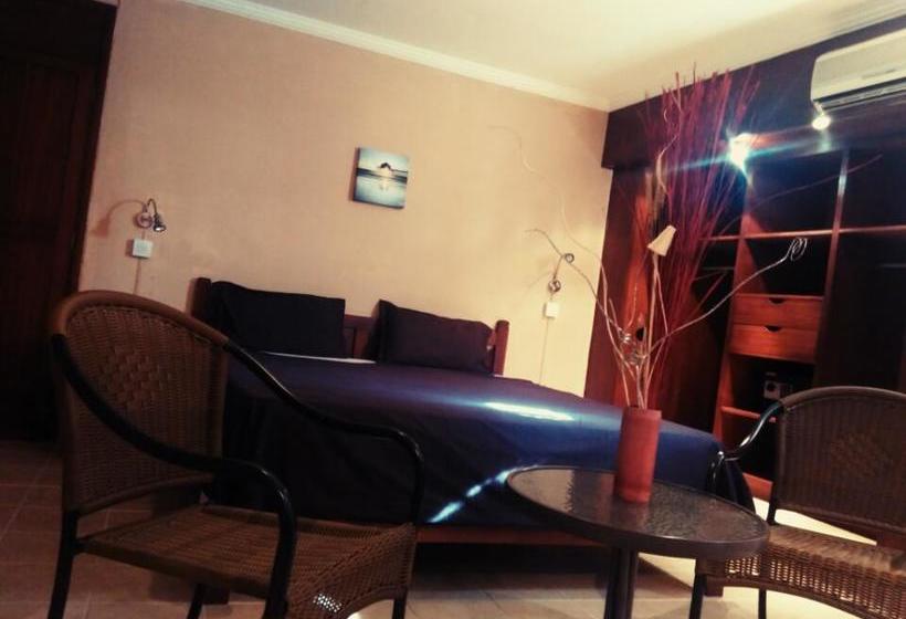 تختخواب و صبحانه Le Blues