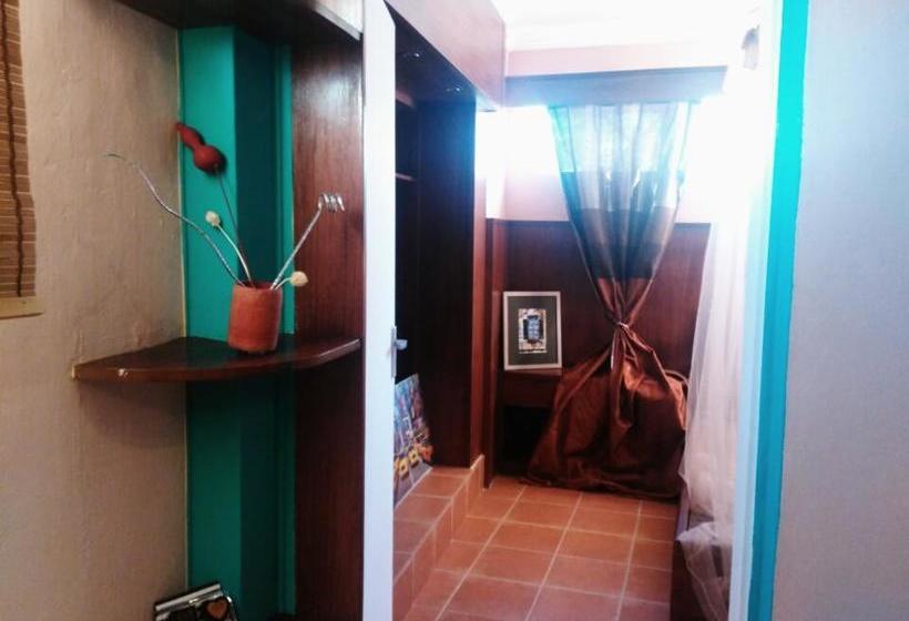 تختخواب و صبحانه Le Blues