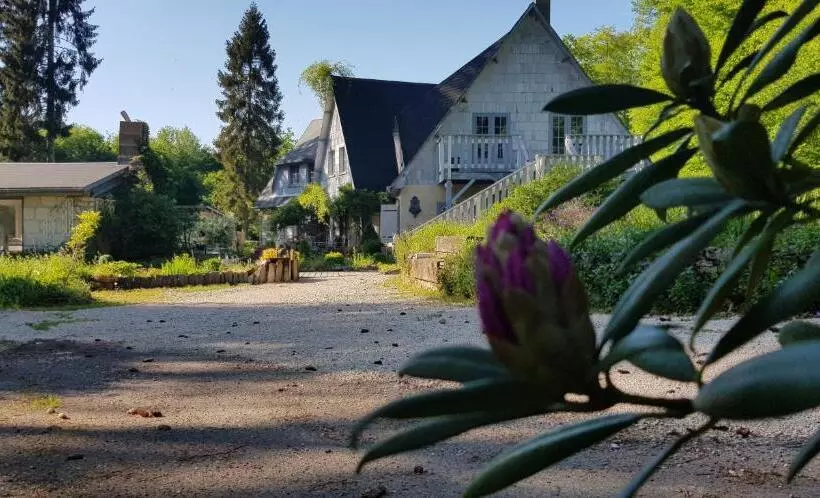 Aamiaismajoitus (B&B) Le Jardin De Saint Jean