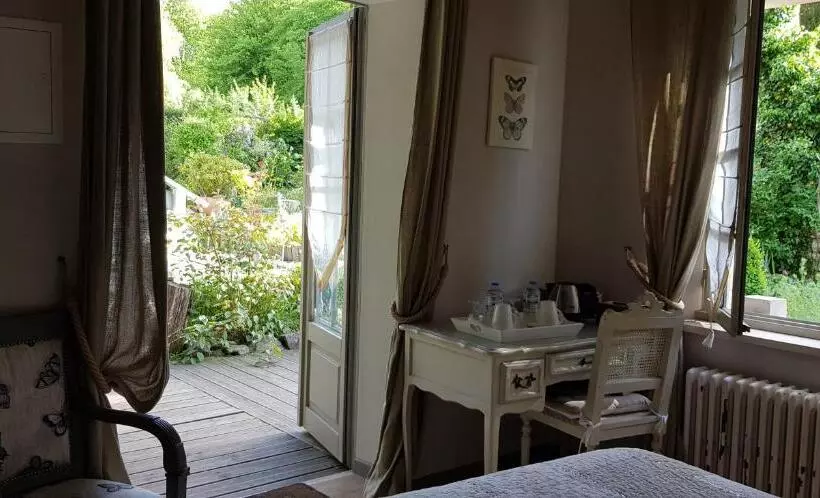 Aamiaismajoitus (B&B) Le Jardin De Saint Jean