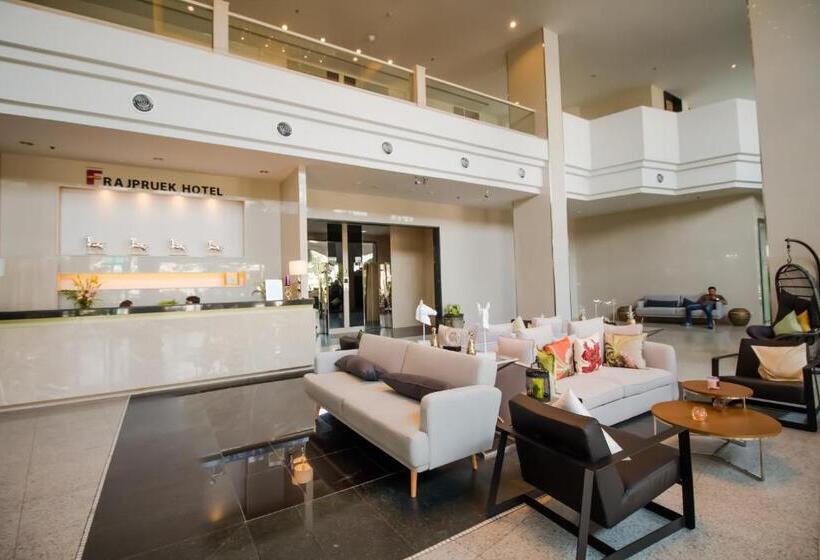 Fortune Hotel Korat Sha Plus