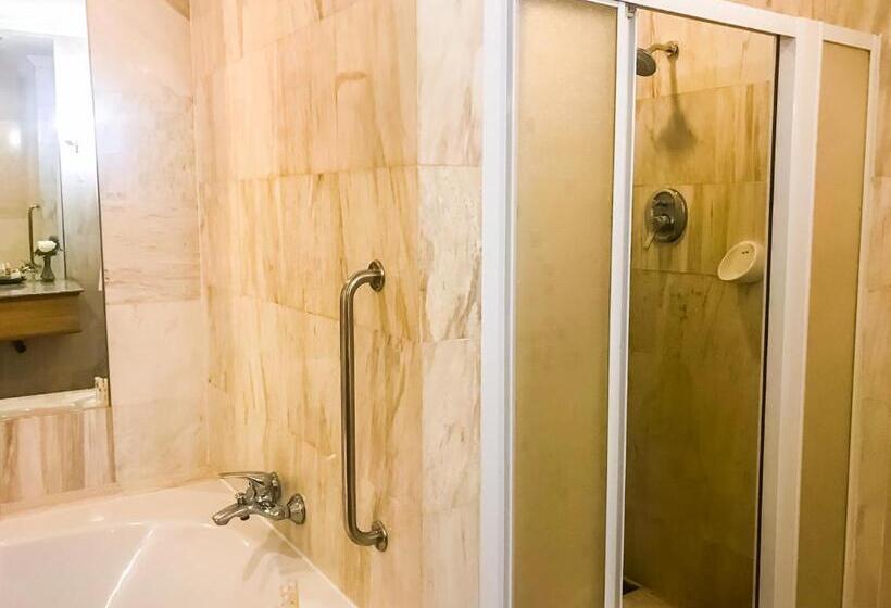 Fortune Hotel Korat Sha Plus