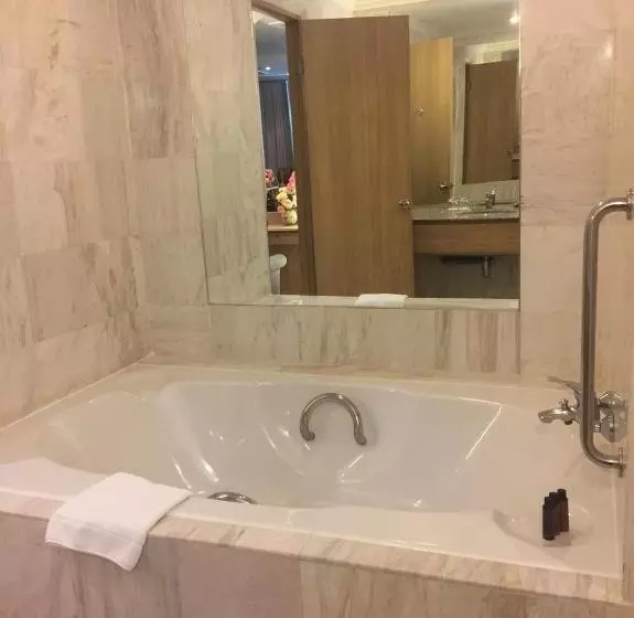 Fortune Hotel Korat  Sha Plus