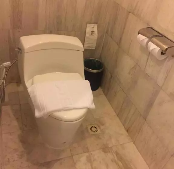Fortune Hotel Korat  Sha Plus