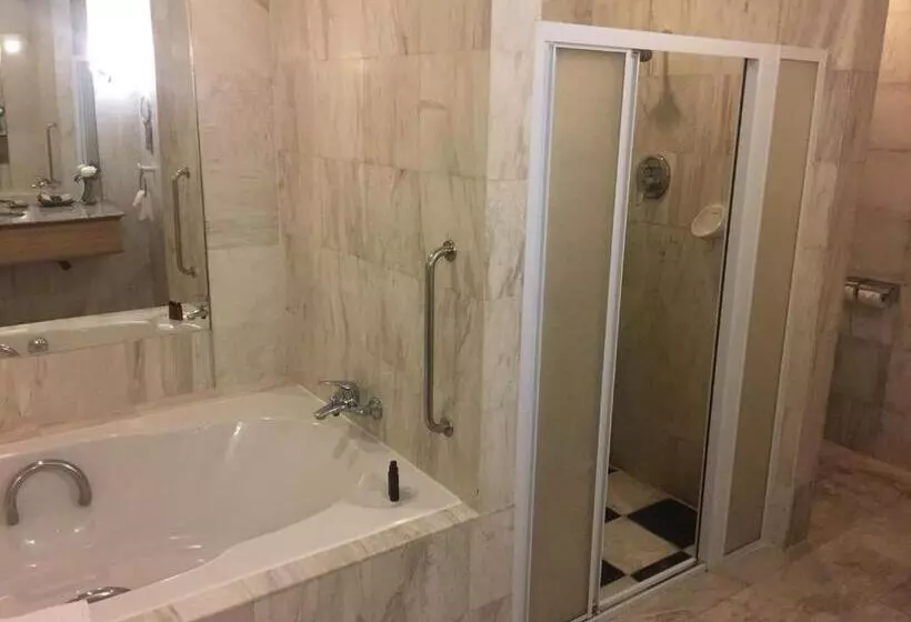 Fortune Hotel Korat  Sha Plus