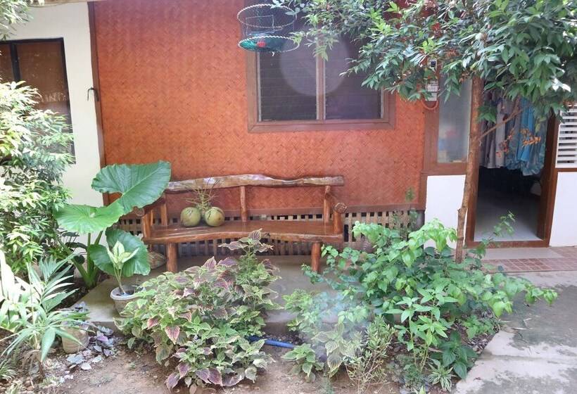 בית מלון כפרי Aleston Secret