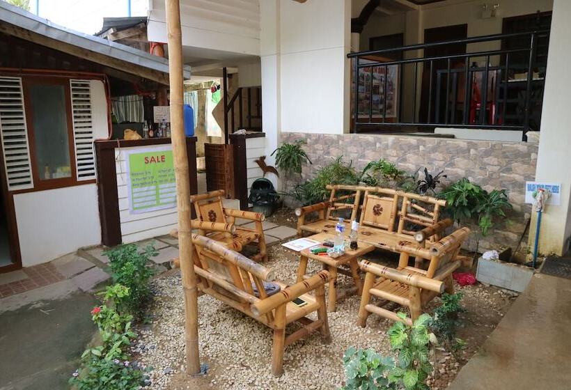 בית מלון כפרי Aleston Secret