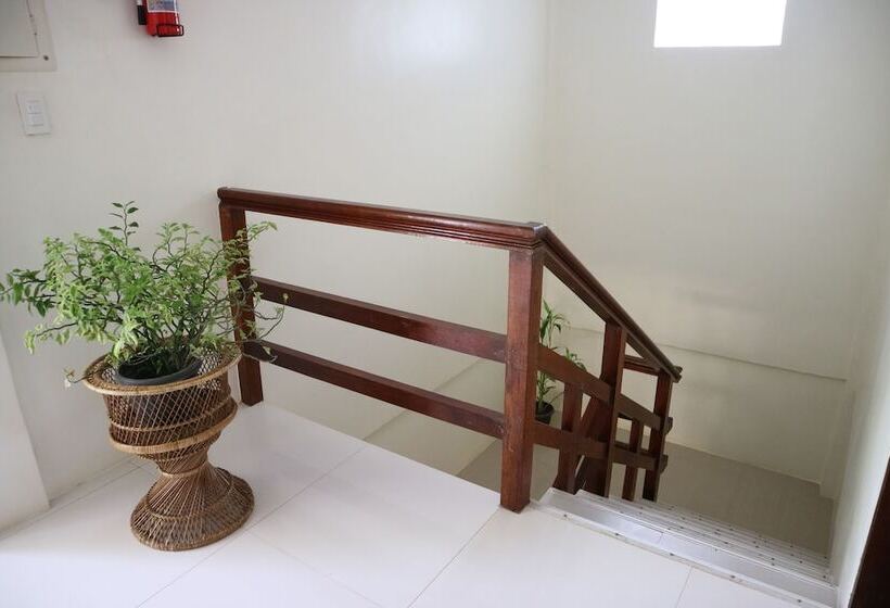 בית מלון כפרי Aleston Secret