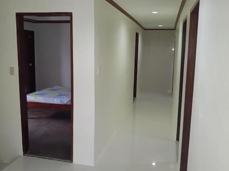 בית מלון כפרי Aleston Secret