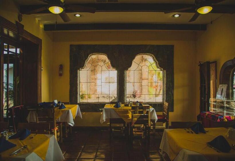 호텔 Cosmos Don Carlos