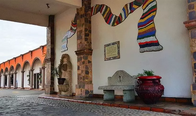 Hotelli Cosmos Don Carlos