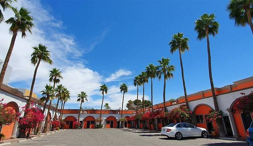 호텔 Cosmos Don Carlos