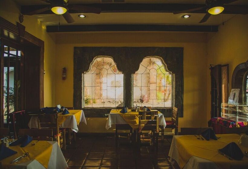 호텔 Cosmos Don Carlos