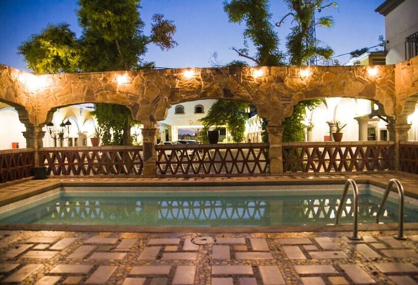 호텔 Cosmos Don Carlos