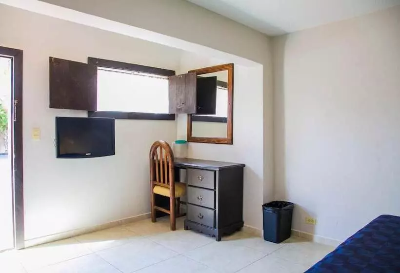 Hotelli Cosmos Don Carlos