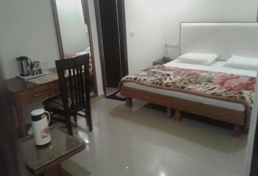 هتل Golden Palace