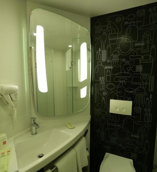 Hotel Ibis Chengdu West Jingcui Road