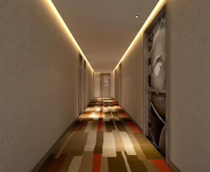 Hotel Ibis Chengdu West Jingcui Road