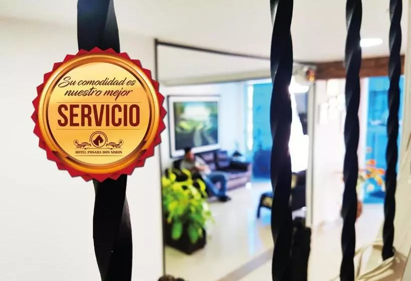 ホテル Simón Plaza