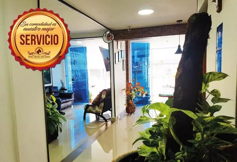 ホテル Simón Plaza