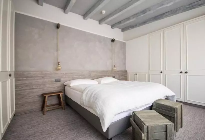 ホテル Seven Boutique