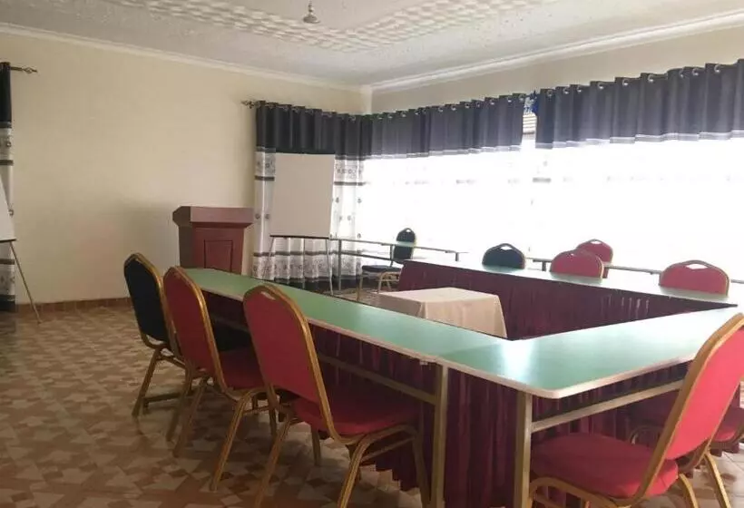 Dream Palace Hotel Mbale