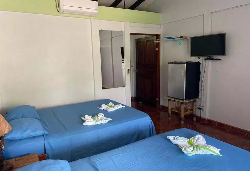 هتل Cabinas Bahía Uvita   Marino Ballena National Park Lodge