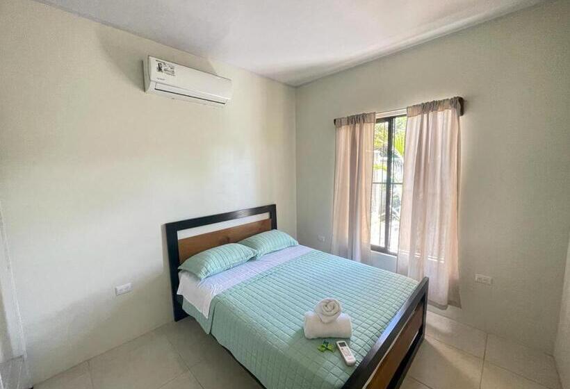 هتل Cabinas Bahía Uvita   Marino Ballena National Park Lodge