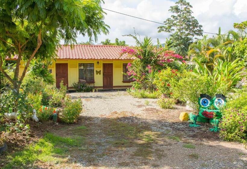 هتل Cabinas Bahía Uvita   Marino Ballena National Park Lodge