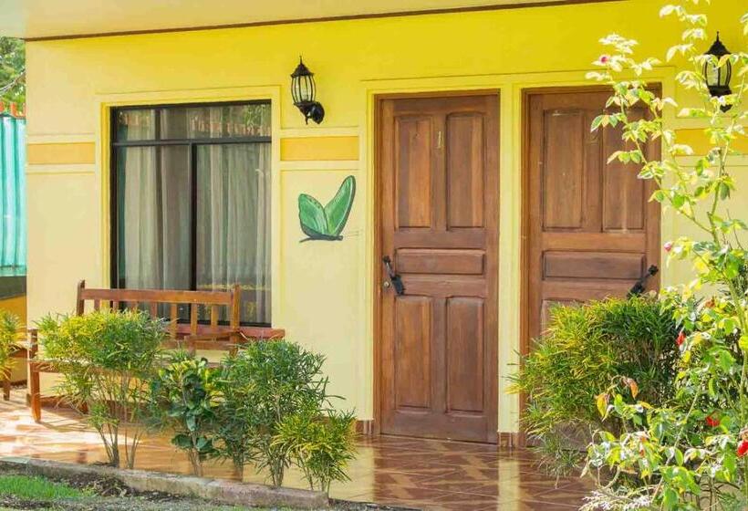 هتل Cabinas Bahía Uvita   Marino Ballena National Park Lodge