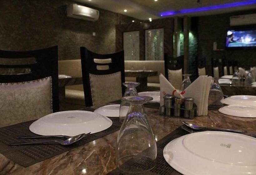 ホテル Celebration