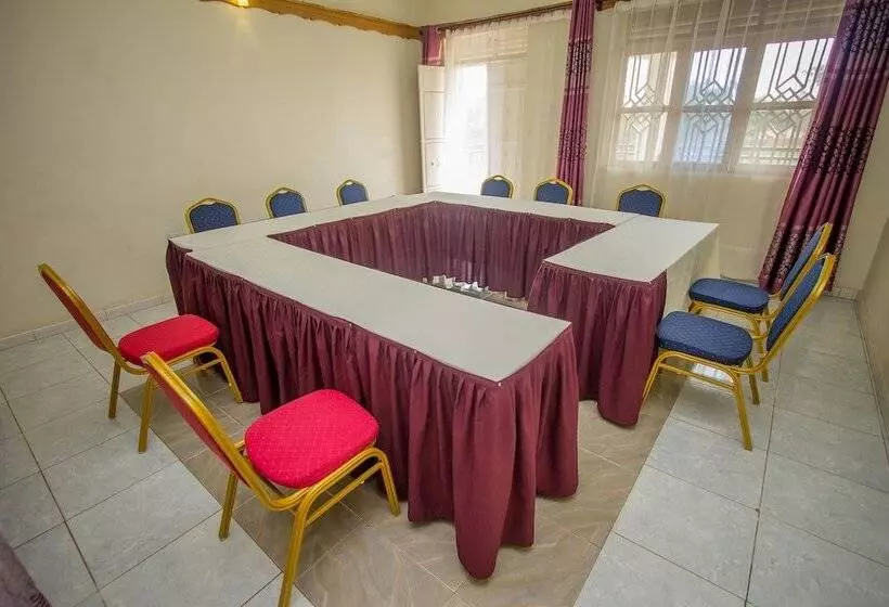 Dream Palace Hotel Mbale