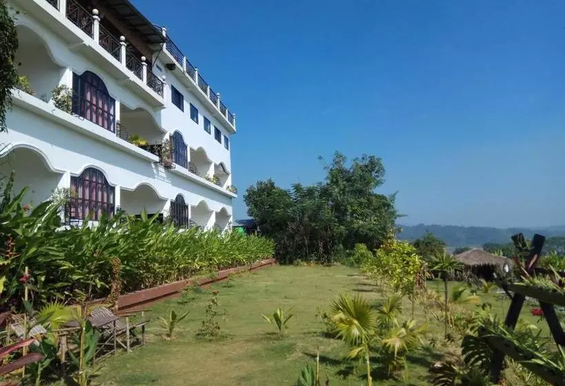 هتل Kumudra Hill Mountain View
