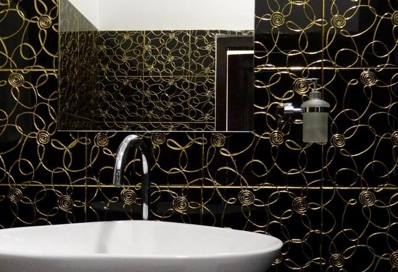 هتل Kumudra Hill  Mountain View