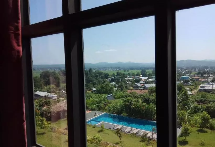 هتل Kumudra Hill Mountain View