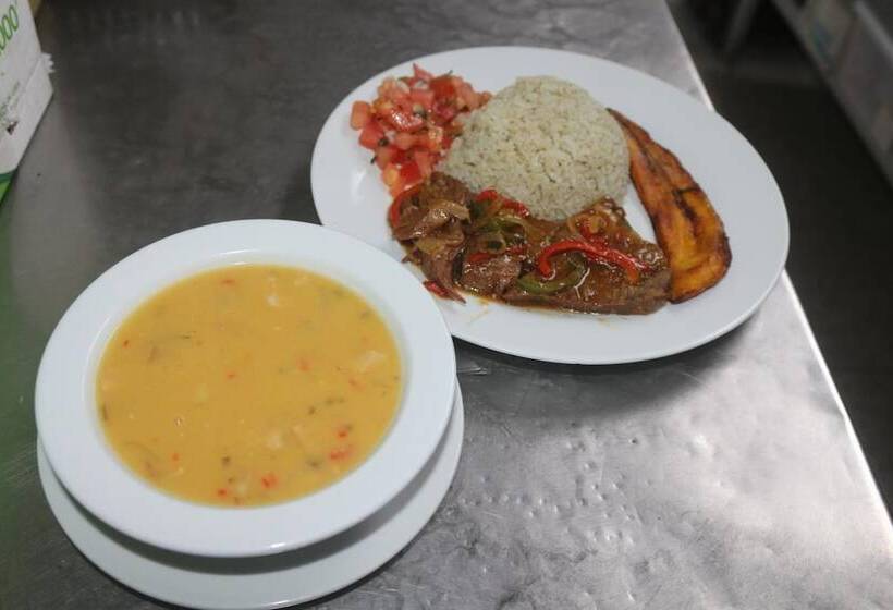 Hotel Madrid Chiriqui