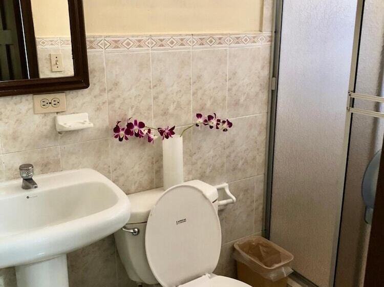 Hotel Madrid Chiriqui