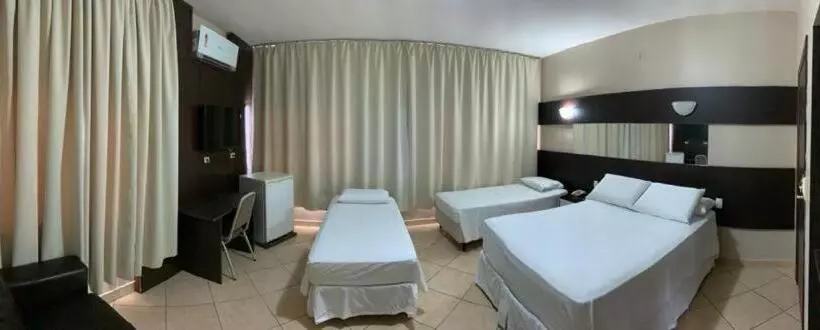 ホテル Monte Libano