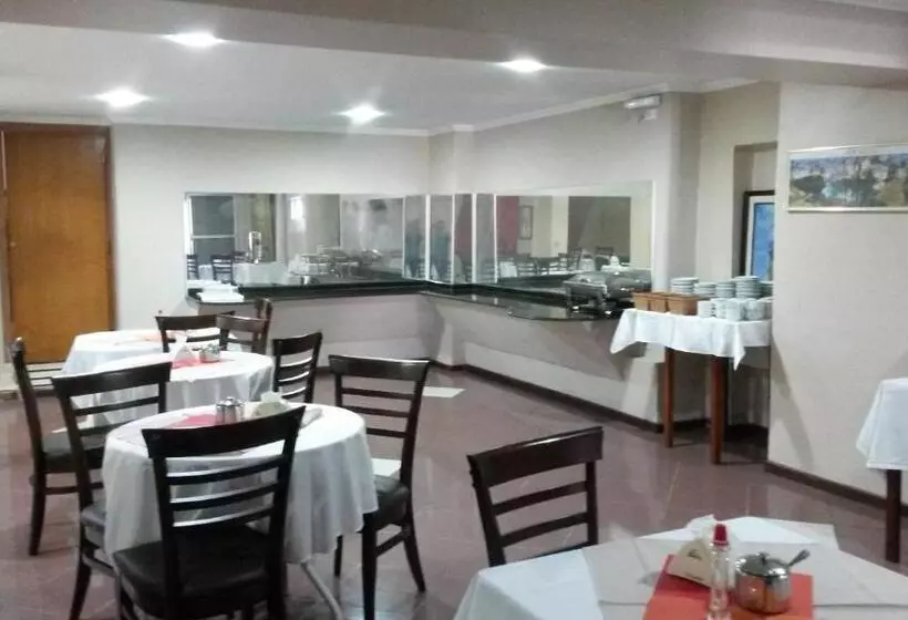 ホテル Monte Libano