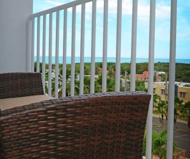 هتل West Coast Inn S