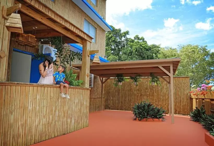 هتل West Coast Inn S