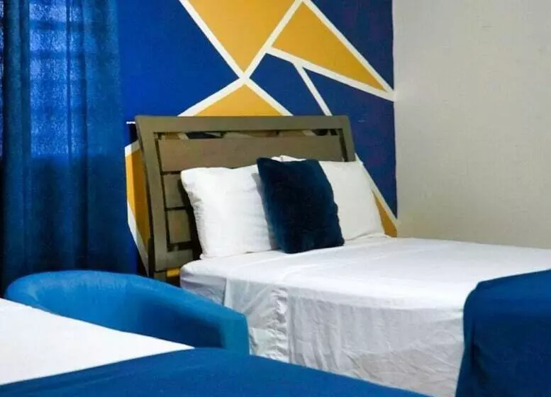 هتل West Coast Inn S